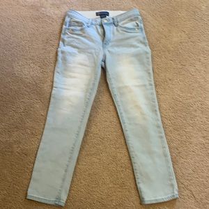 Democracy NWOT SZ 2 light washed jeans